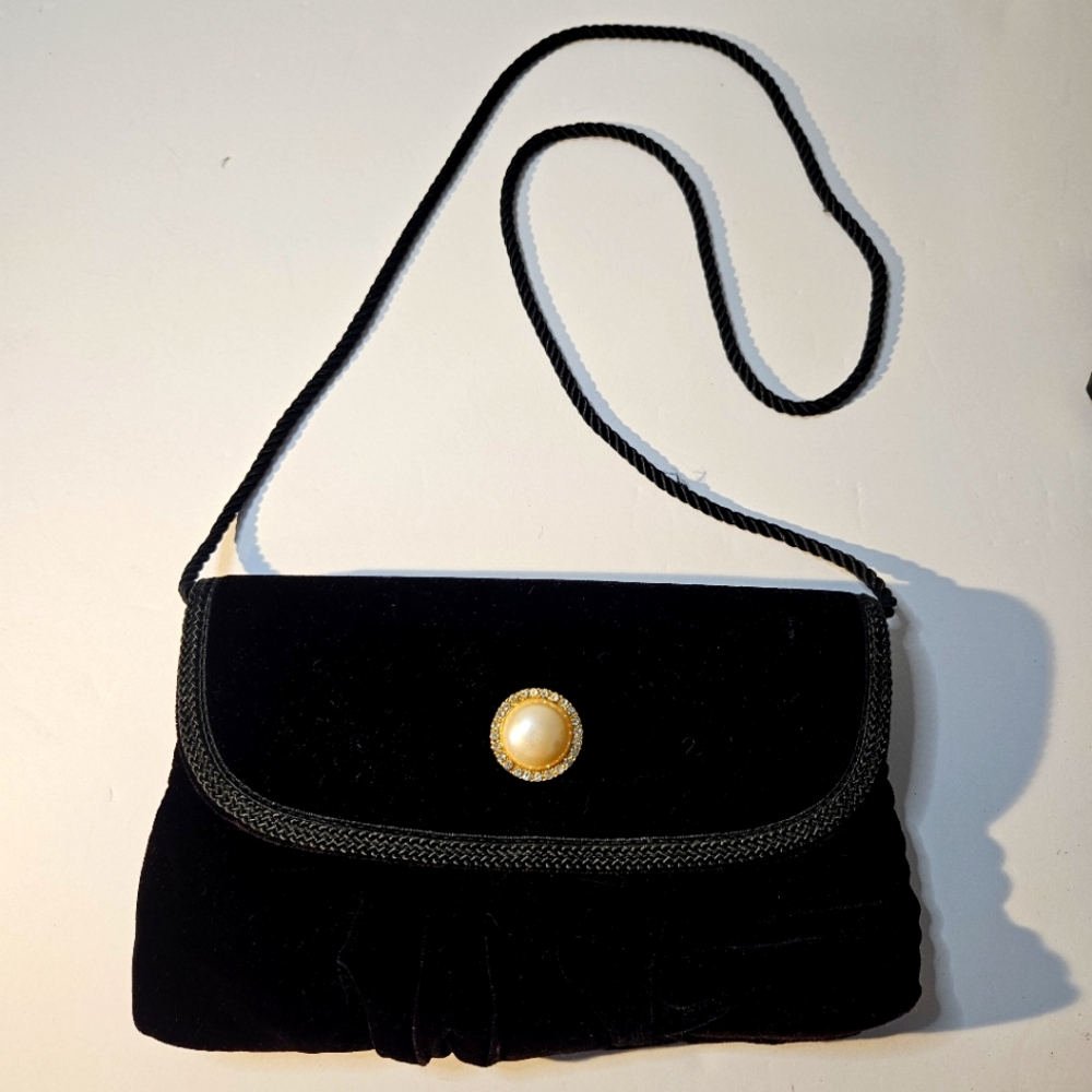 Vintage Y2K Womens Velvet Shoulder Clutch  Black Soft Cocktail Evening Bridsmaid